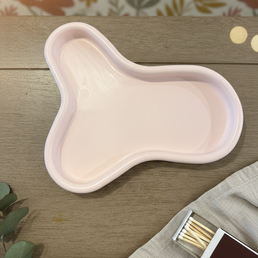 Jesmonite Clover Trinket Tray | Handcrafted Jewelry Dish