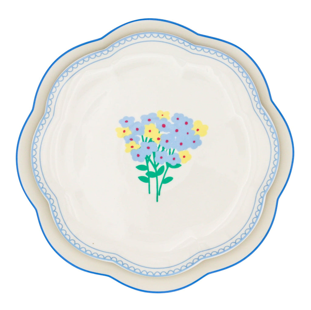 Meadow Flora Scalloped Ceramic Starter Plates – Set of 4 (+1 Bonus Plate)