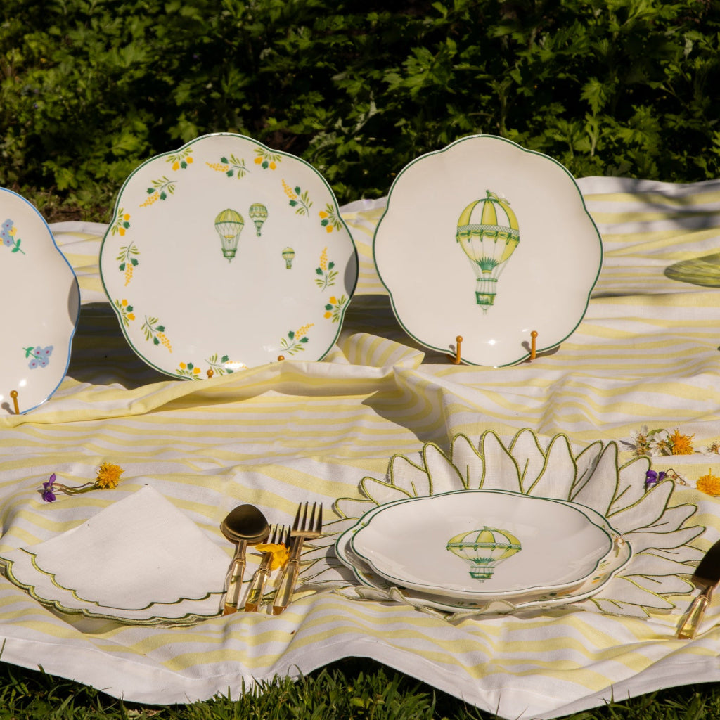 Valensole Lavender Scalloped Ceramic Dinner Plates – Set of 4 (+1 Bonus Plate)